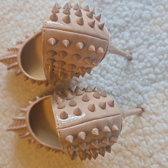 Jiu Du Studded Nude High Heels - Picture 7 of 13